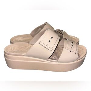 Crocs Brooklyn Buckle Low Wedge Tan Brown 207431 Women's Size 7 W Platform